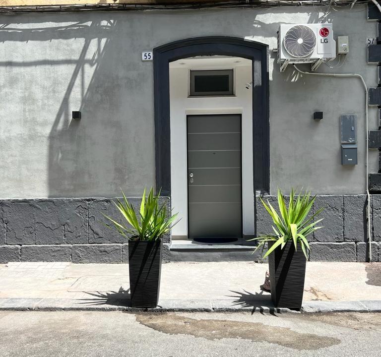 Apartmán Chimera House Katánie Exteriér fotografie