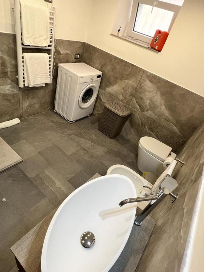 Apartmán Chimera House Katánie Exteriér fotografie