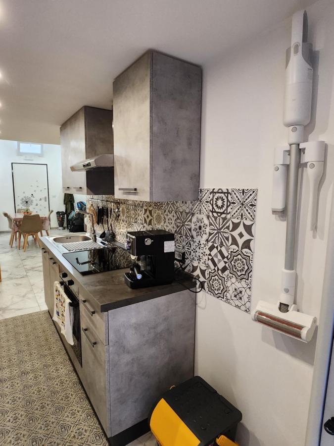 Apartmán Chimera House Katánie Exteriér fotografie