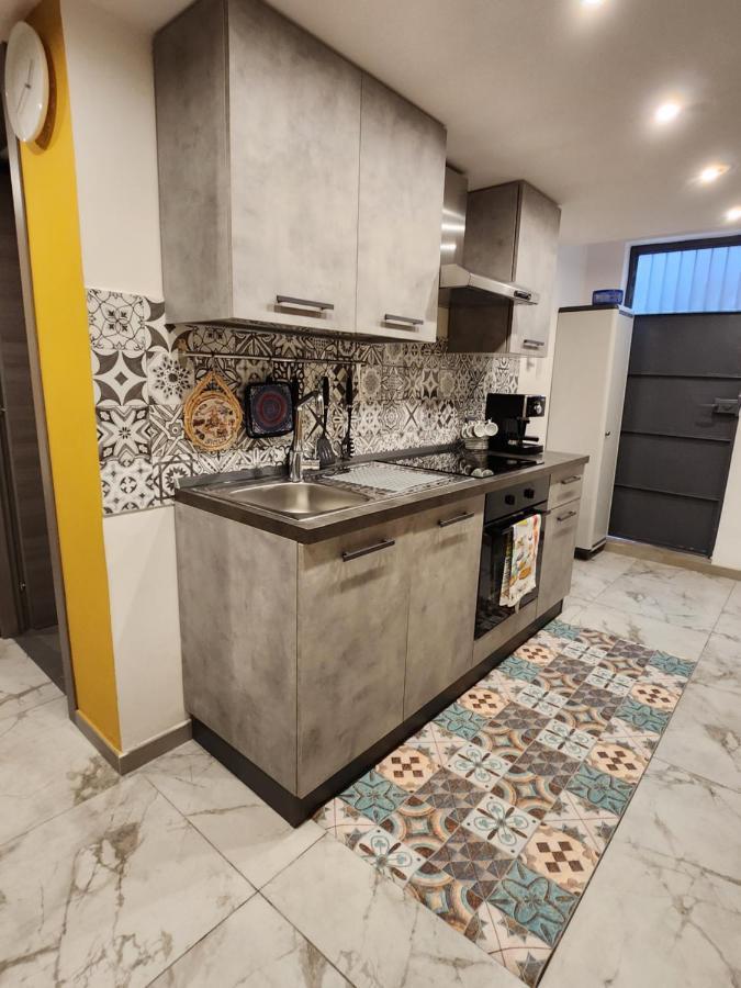 Apartmán Chimera House Katánie Exteriér fotografie