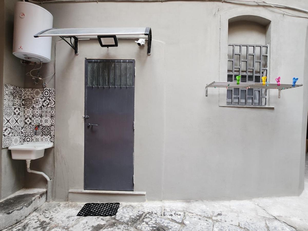 Apartmán Chimera House Katánie Exteriér fotografie
